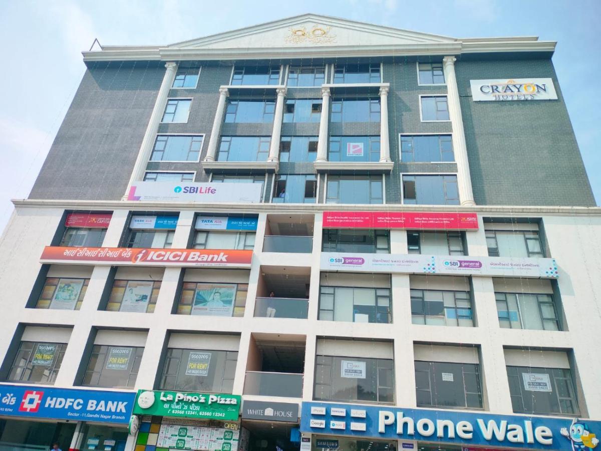 Crayon Hotels جاندي نجر المظهر الخارجي الصورة